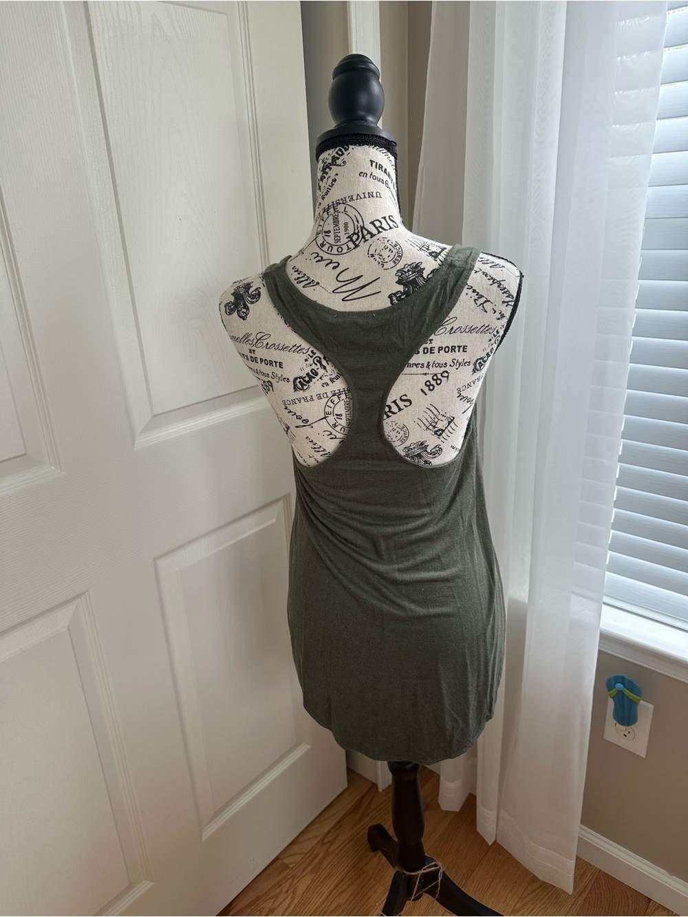 Express Green Racerback Long Tank Top - Picture 3 of 8